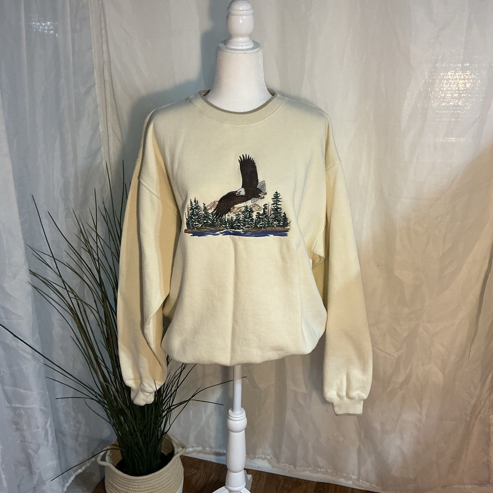 Vtg classic nature eagle sweatshirt